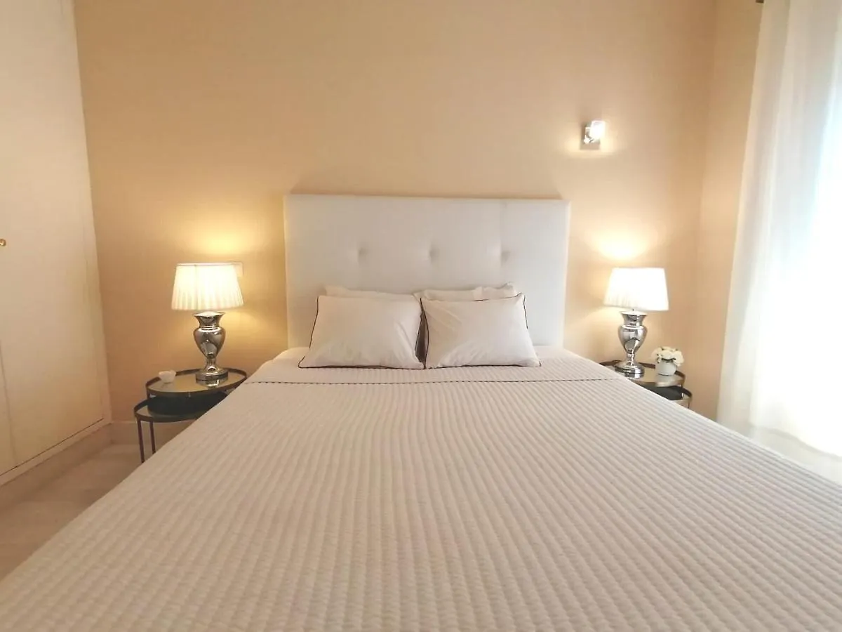 Apartment Beachfront Seaview Litoralmar Apt, Fast Wifi, Airco, Pool, Private Parking Portimao