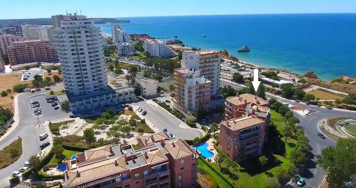 شقة Beachfront Seaview Litoralmar Apt, Fast Wifi, Airco, Pool, Private Parking بورتيماو