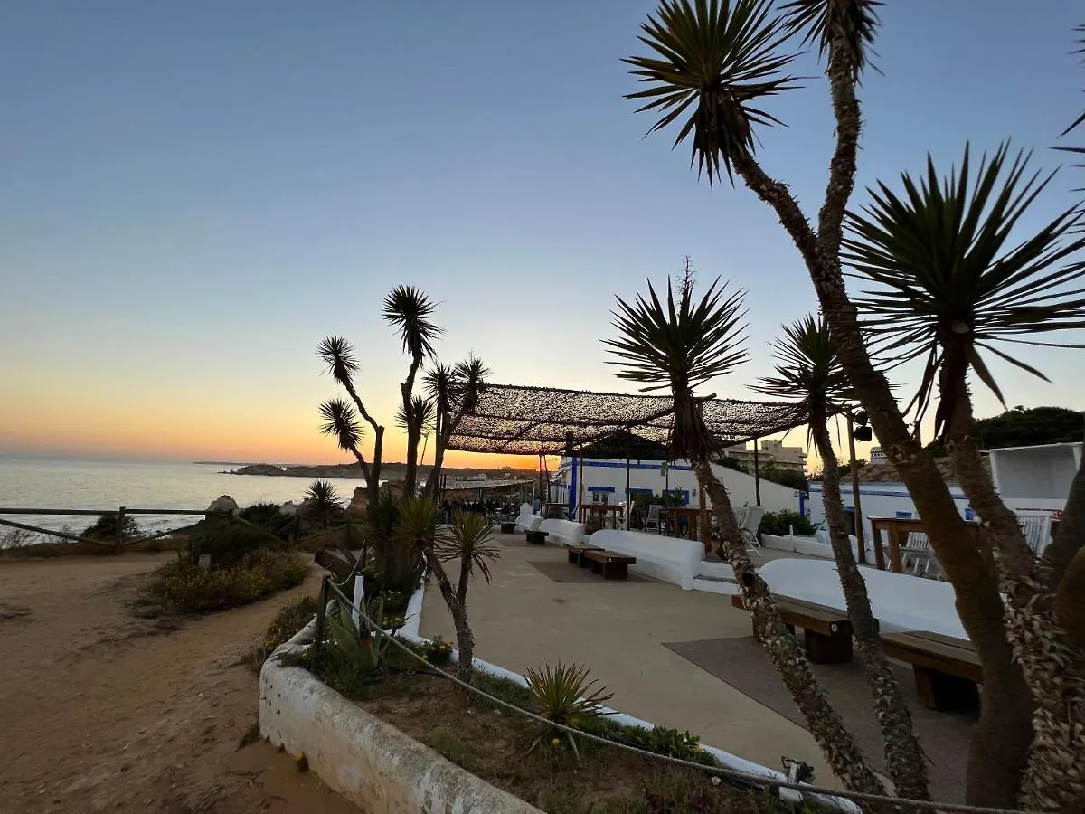 شقة Beachfront Seaview Litoralmar Apt, Fast Wifi, Airco, Pool, Private Parking بورتيماو