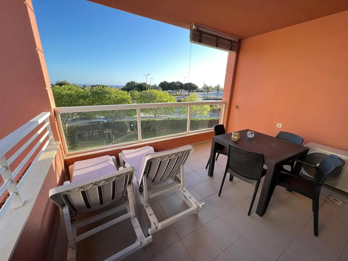 Beachfront Seaview Litoralmar Apt, Fast Wifi, Airco, Pool, Private Parking بورتيماو 0*,  البرتغال