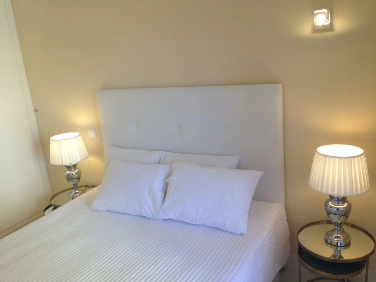 شقة Beachfront Seaview Litoralmar Apt, Fast Wifi, Airco, Pool, Private Parking بورتيماو البرتغال