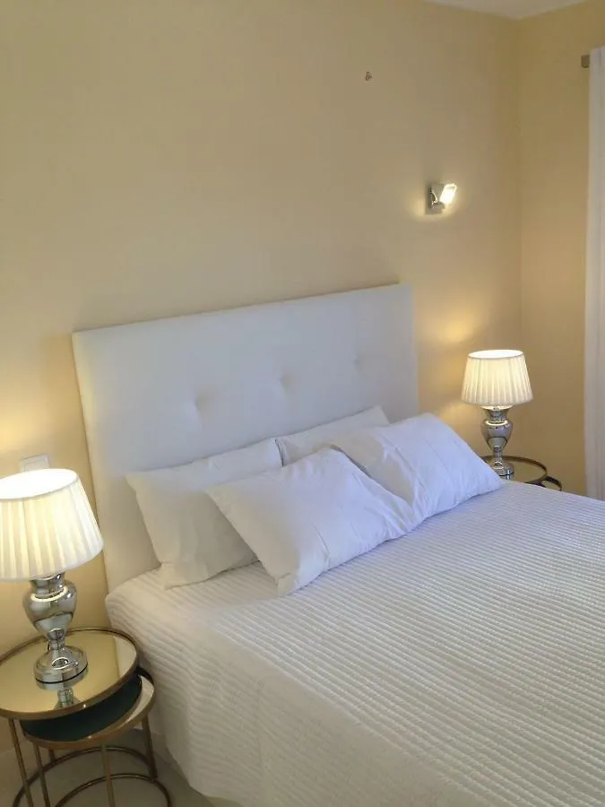 شقة Beachfront Seaview Litoralmar Apt, Fast Wifi, Airco, Pool, Private Parking بورتيماو البرتغال